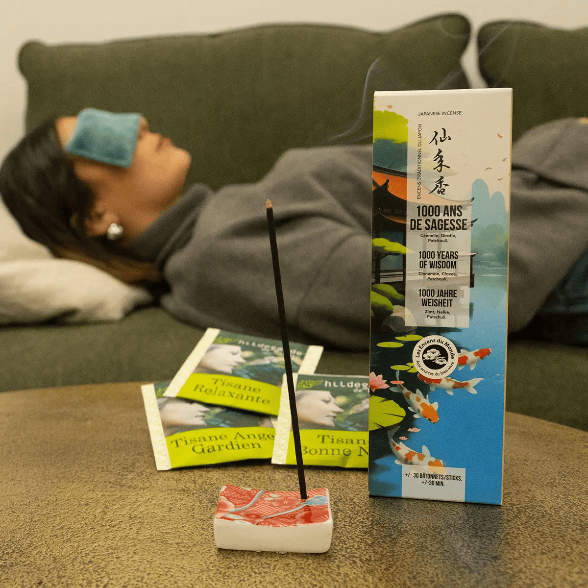 Ajándékcsomag japán füstölőpálcikával, kerámia pálcikatartóval, szempárnával, BIO gyógytea filterekkel